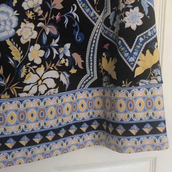 Dress - Picture 6 of 6